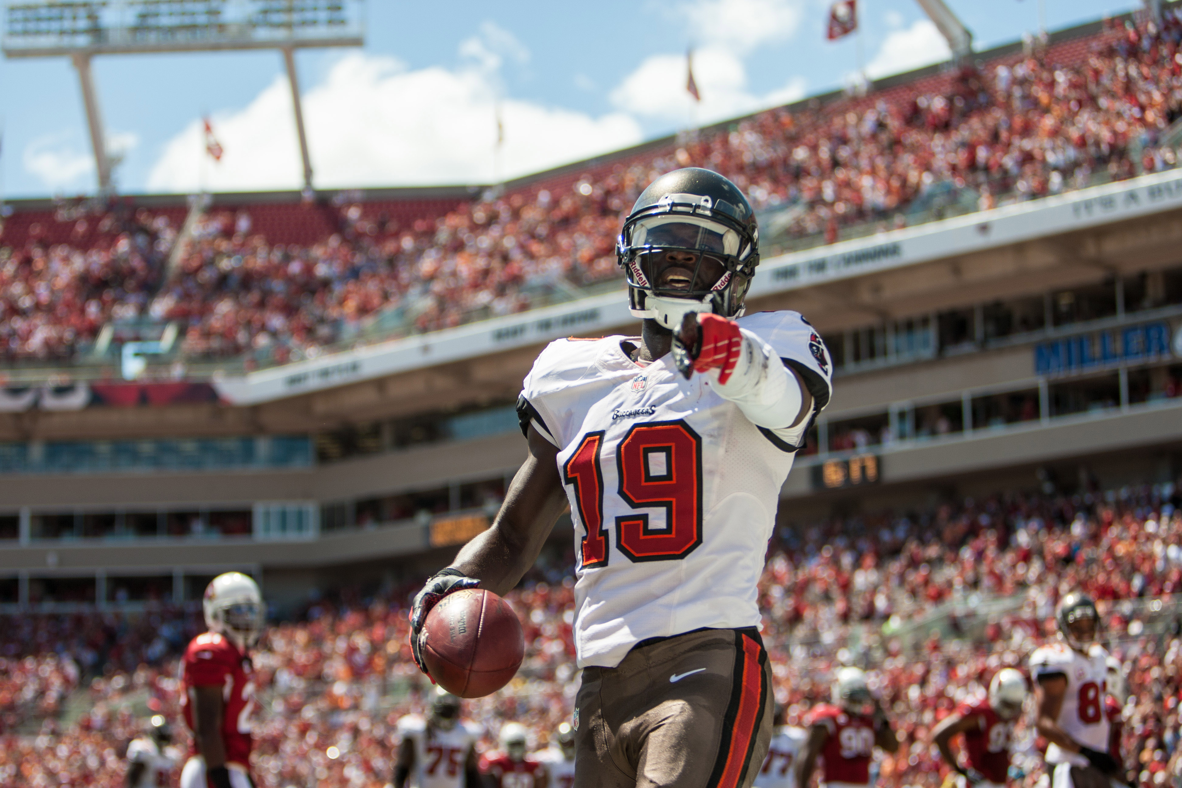 TAMPA, FL - OCTOBER 02: Tampa Bay Buccaneers wide receiver Mike