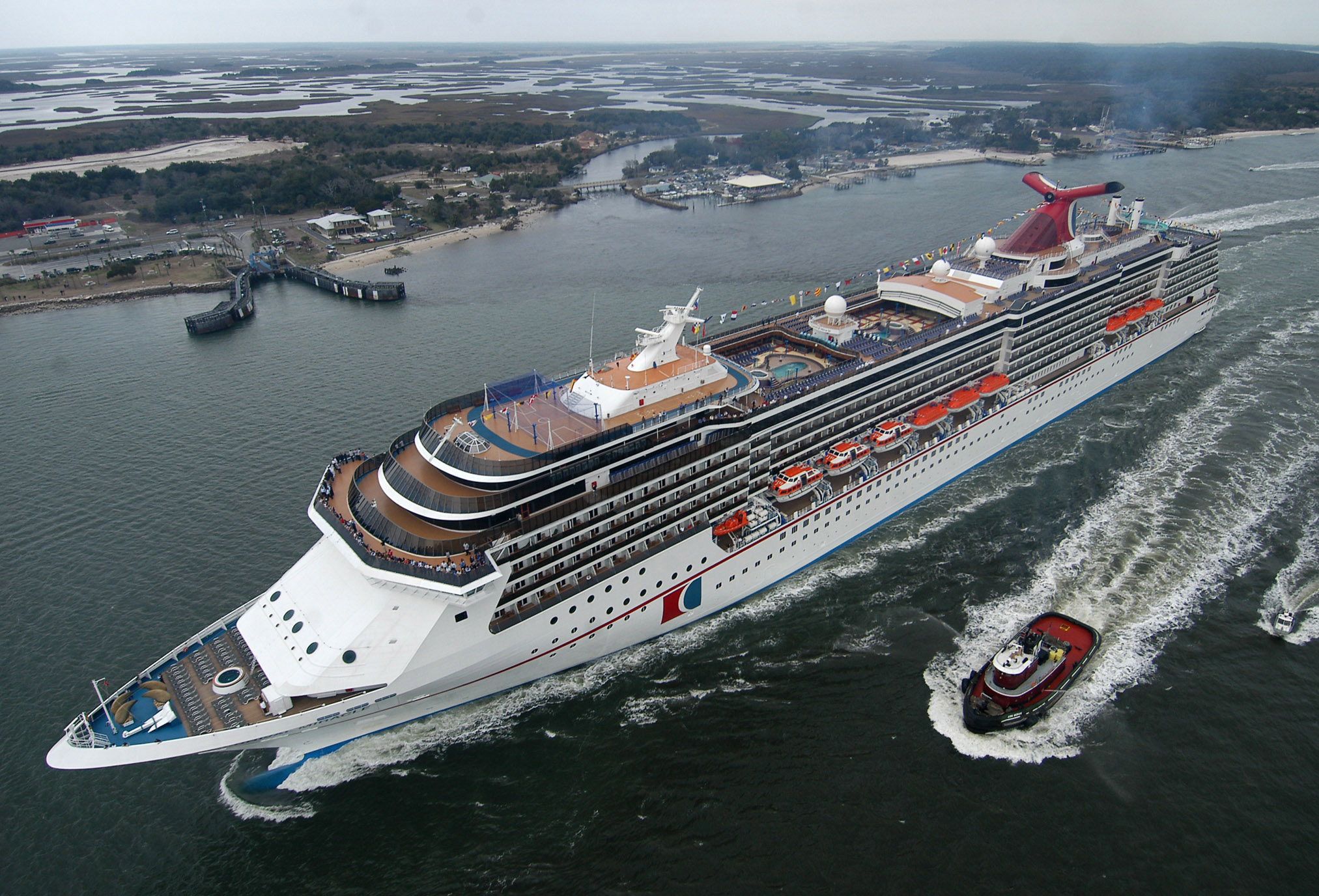 Problem with Carnival ship causes itinerary changes | wtsp.com
