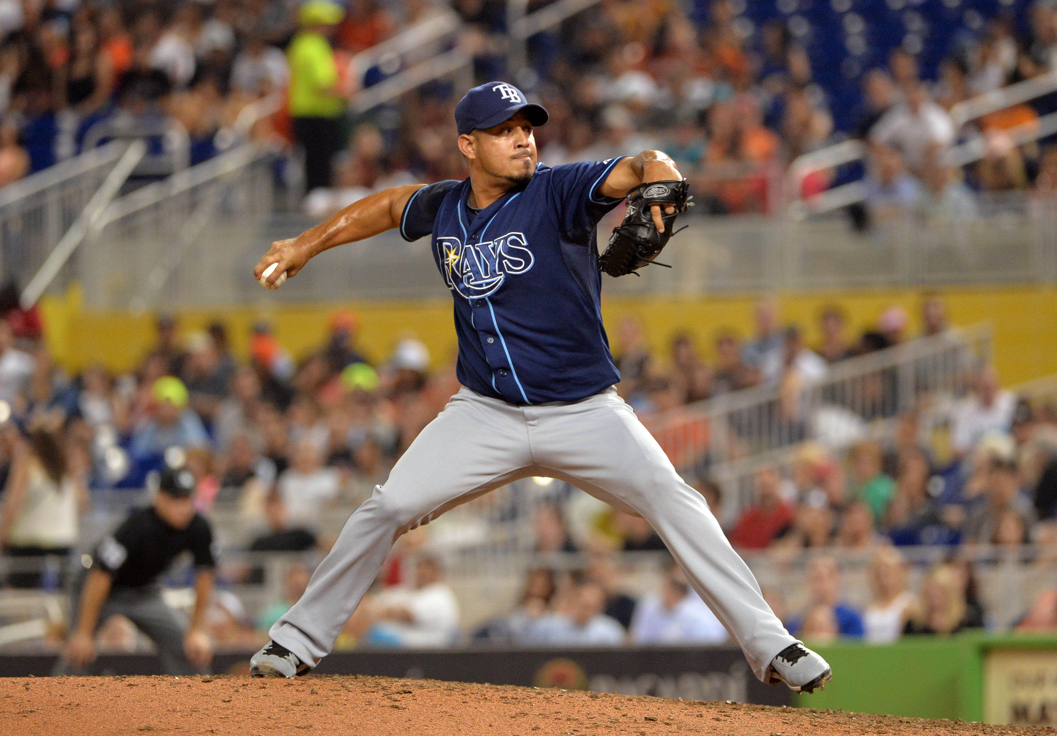 Dodgers acquire pitchers Peralta, Liberatore from Rays