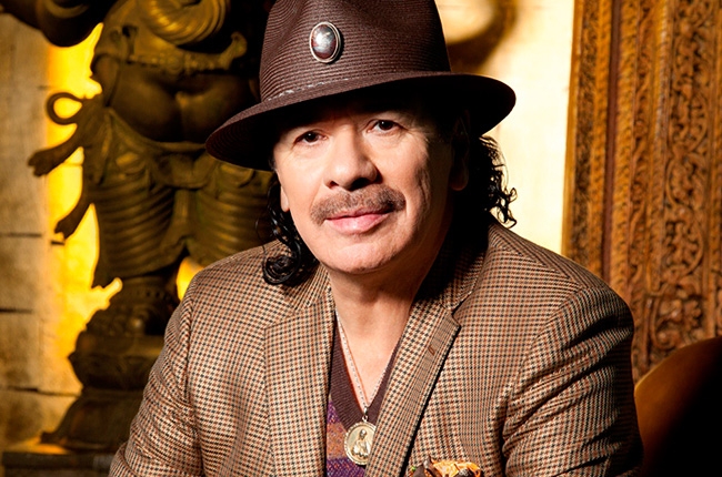 dpa) - Mexican guitar virtuoso Carlos Santana plays his guitar