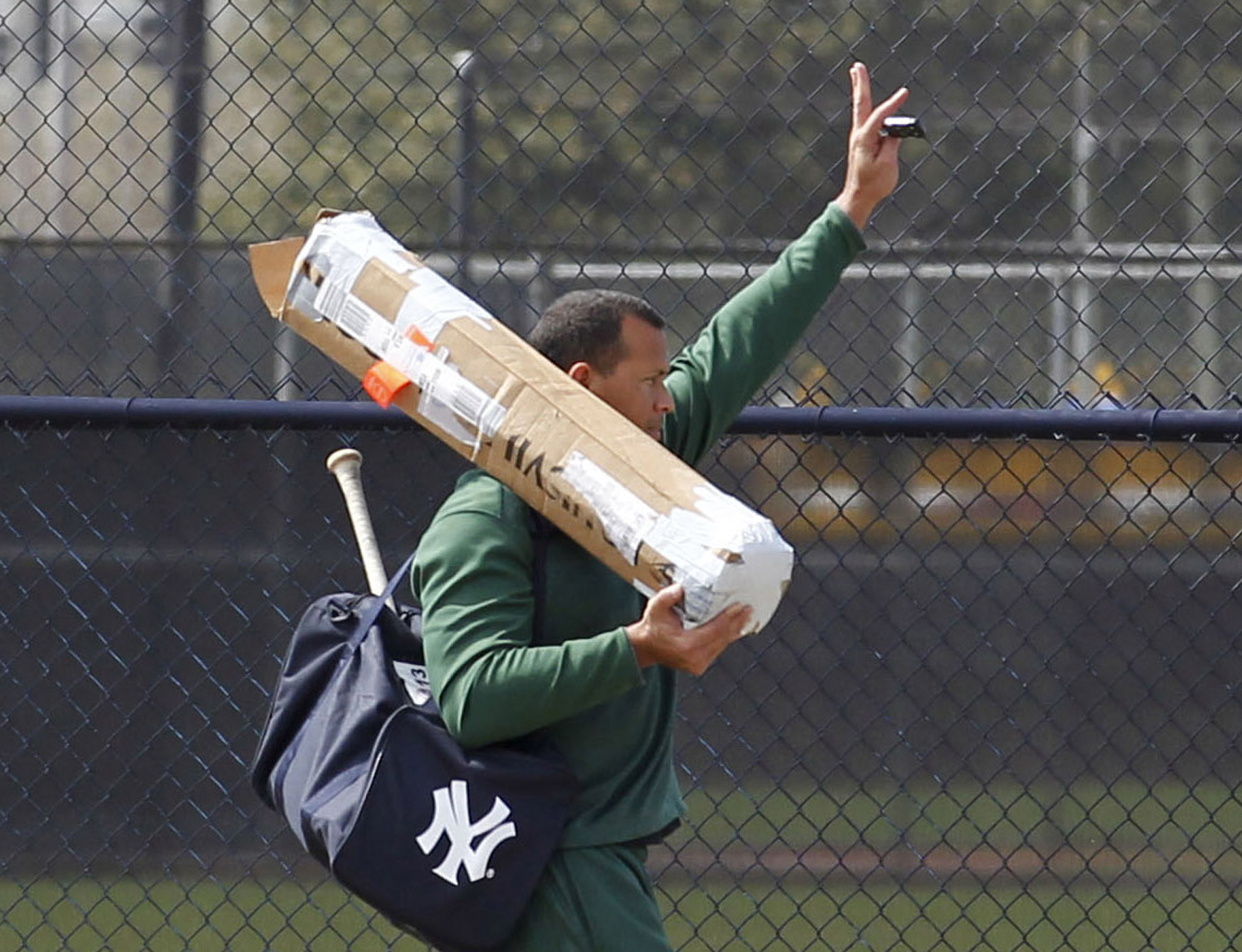 Yankees' A-Rod won't play in spring training opener