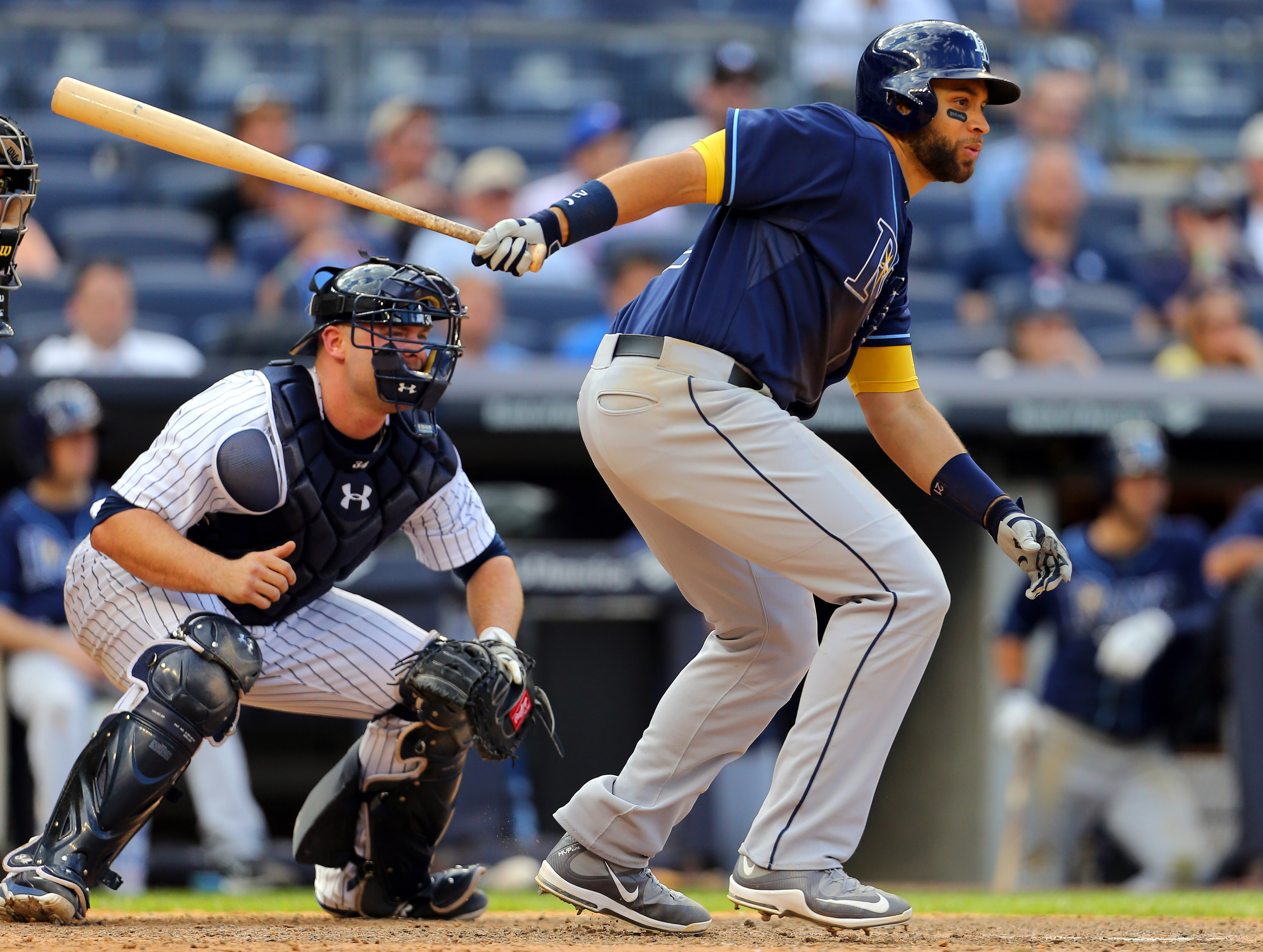 Rays rally by Yankees on James Loney's four RBI