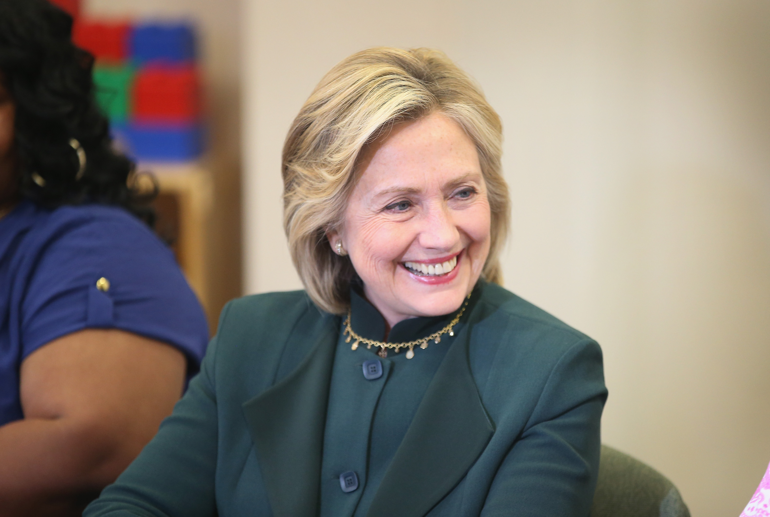 Hillary Clinton launches Instagram account | wtsp.com