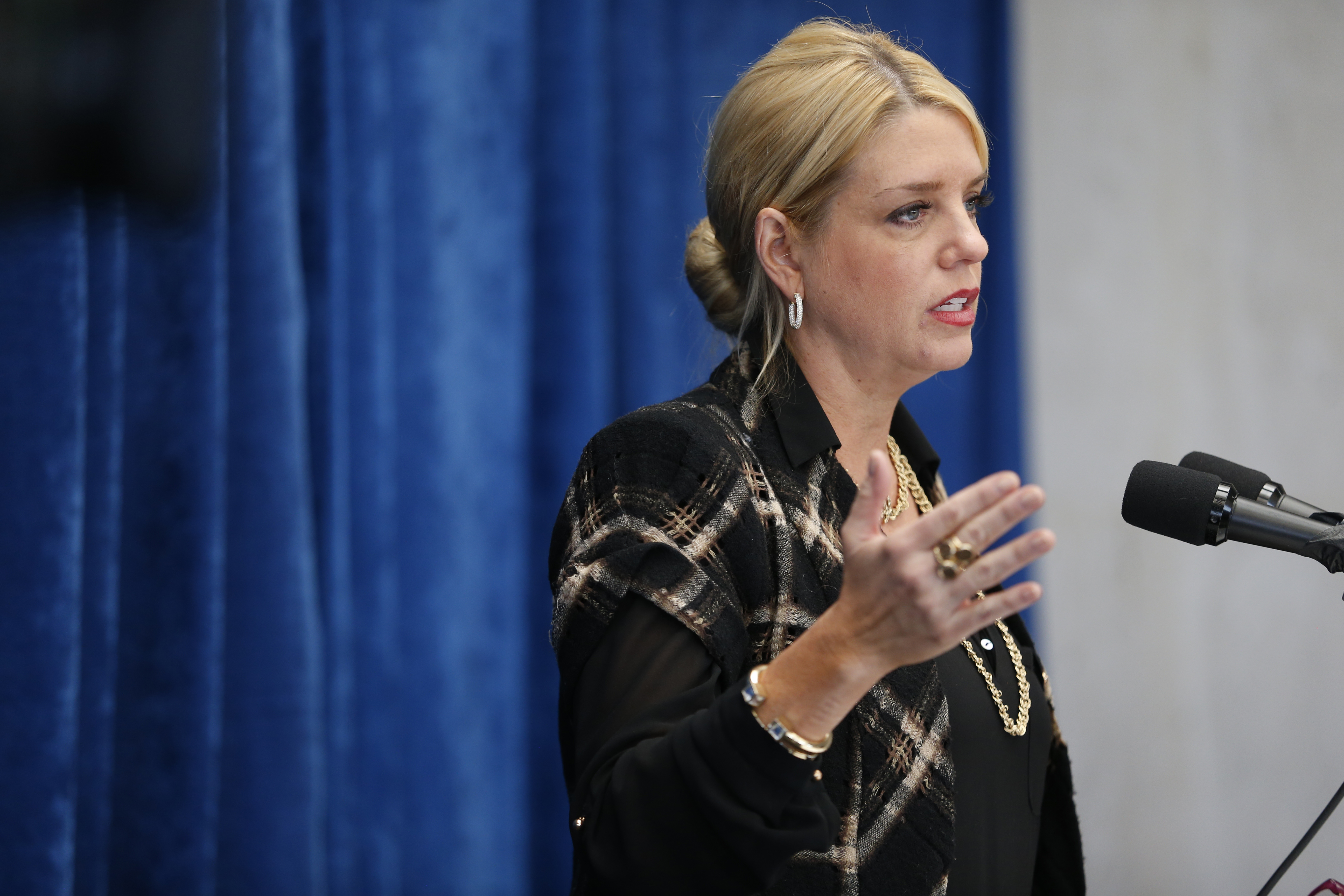 Pam Bondi Education: Is It Right For Your Family? - 6k9gz7o