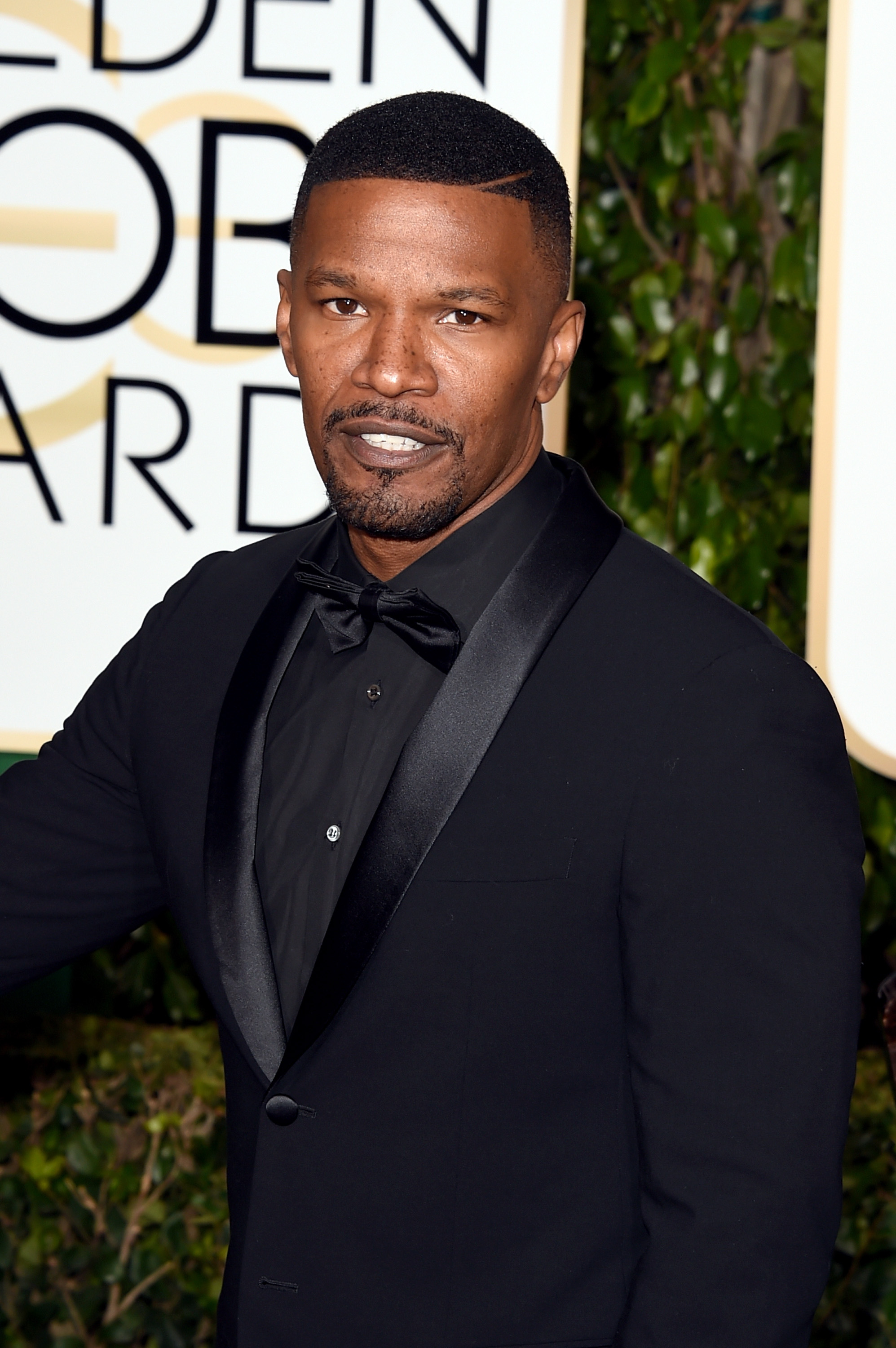 Jamie Foxx Helps Rescue Man Trapped In Burning Car 