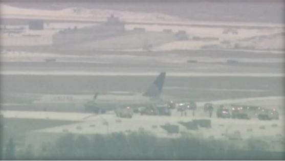 United Flight Slides Off Runway At O'Hare Aiport | Wtsp.com