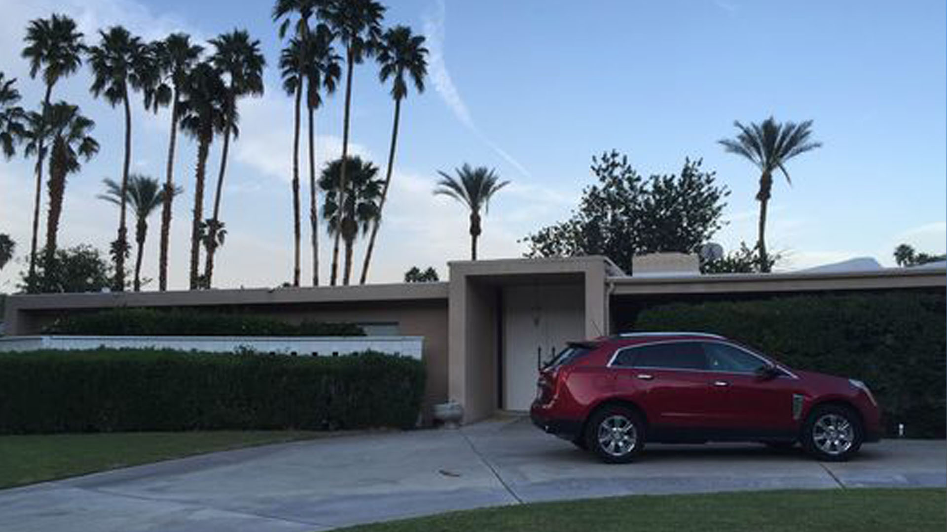 Electric shock in pool kills man, injures 5 kids