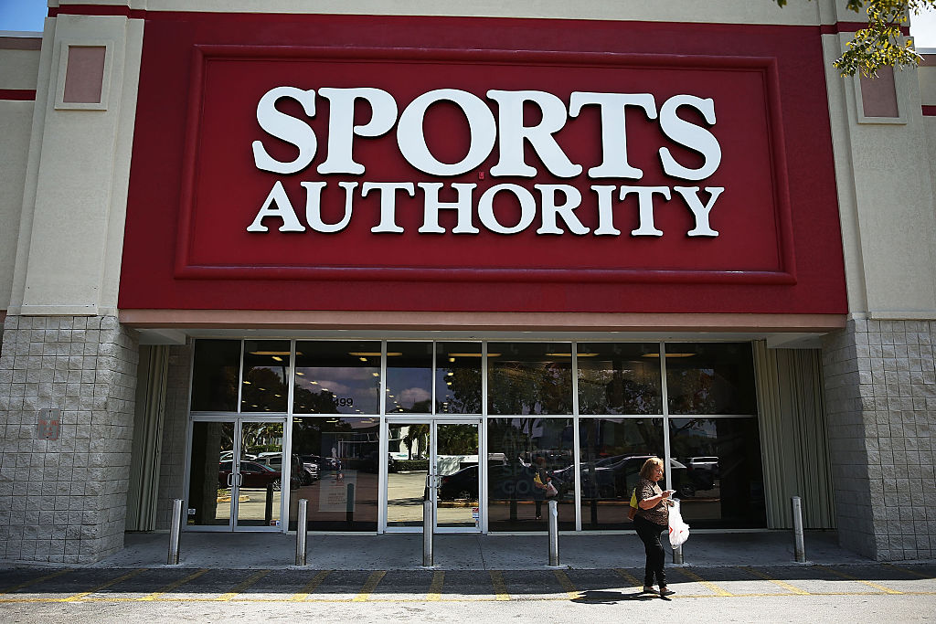 Sports Authority closing stores amid 1 Billion debt