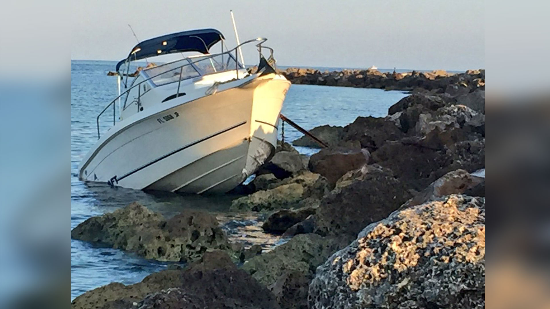 Boat Crashes Related Keywords & Suggestions - Boat Crashes L