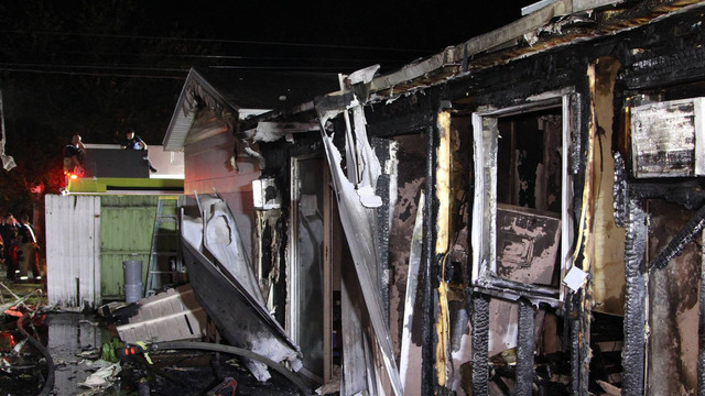 Tampa fire displaces four families