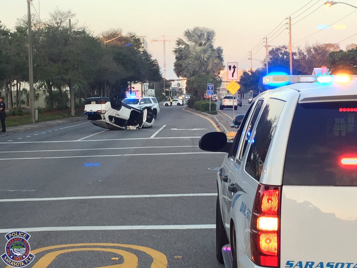 no-injuries-in-crash-involving-car-and-sarasota-military-academy-bus