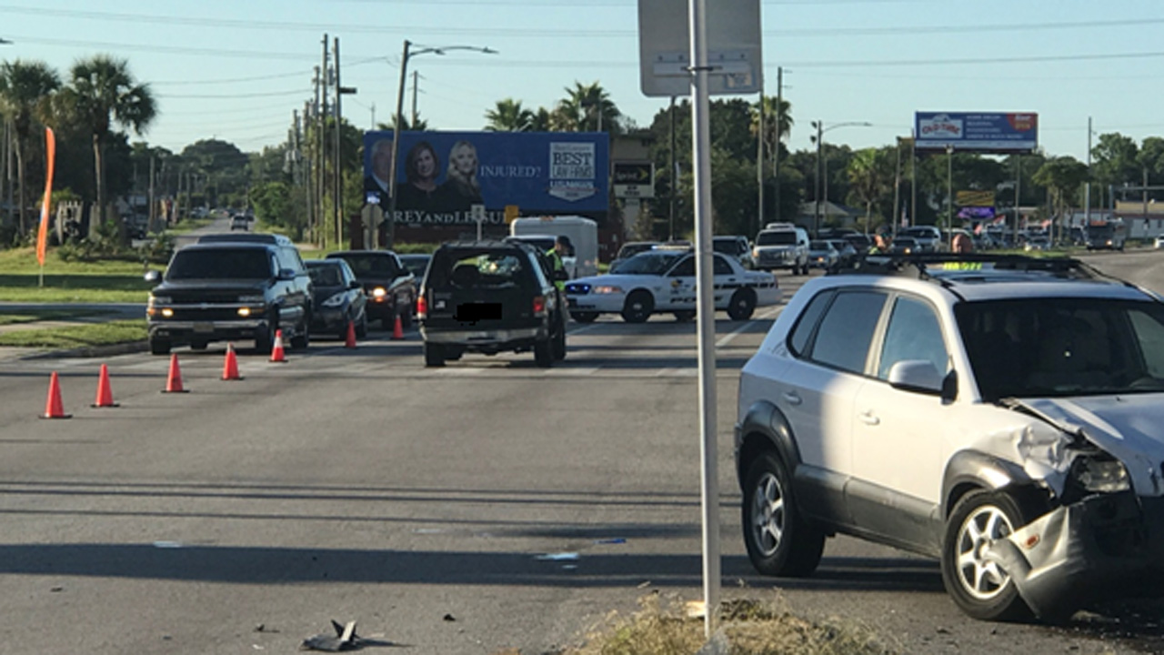 One dead in Pinellas Park crash