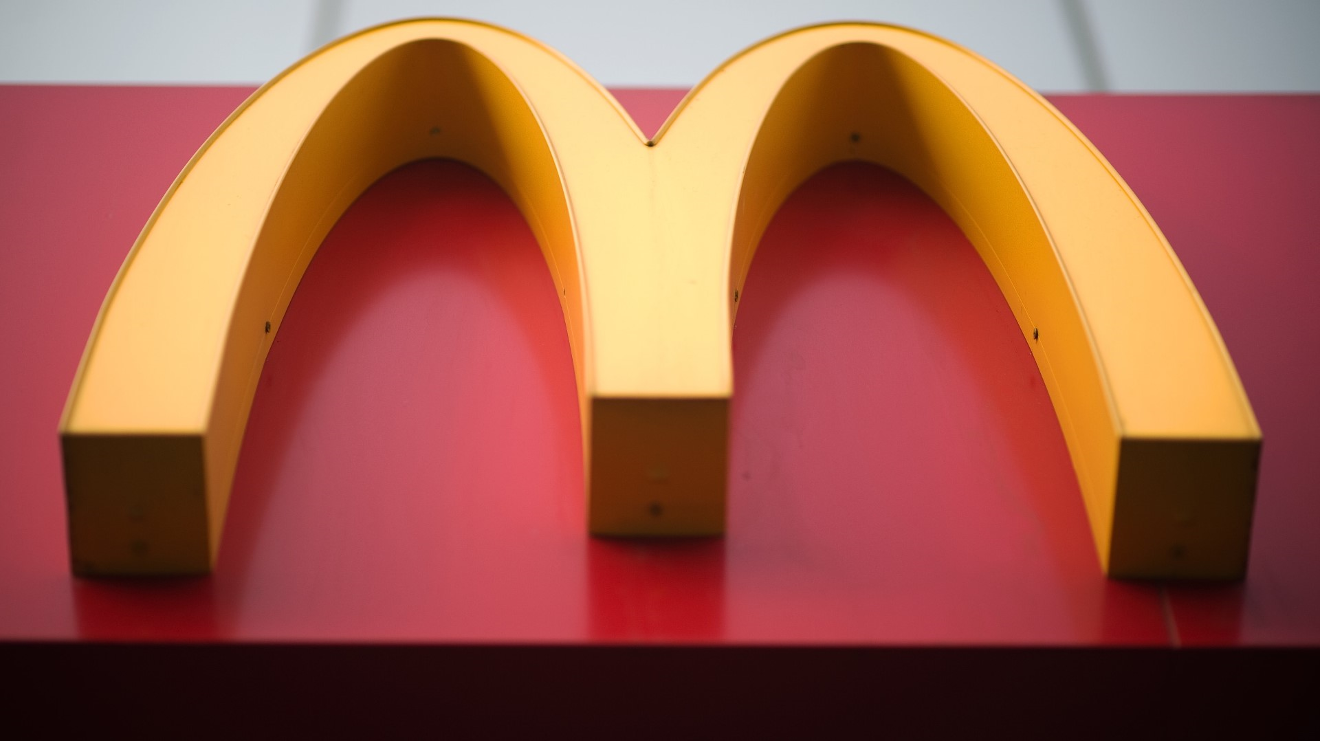 McDonald's sets goal of recycling, 100 sustainable packaging by 2025