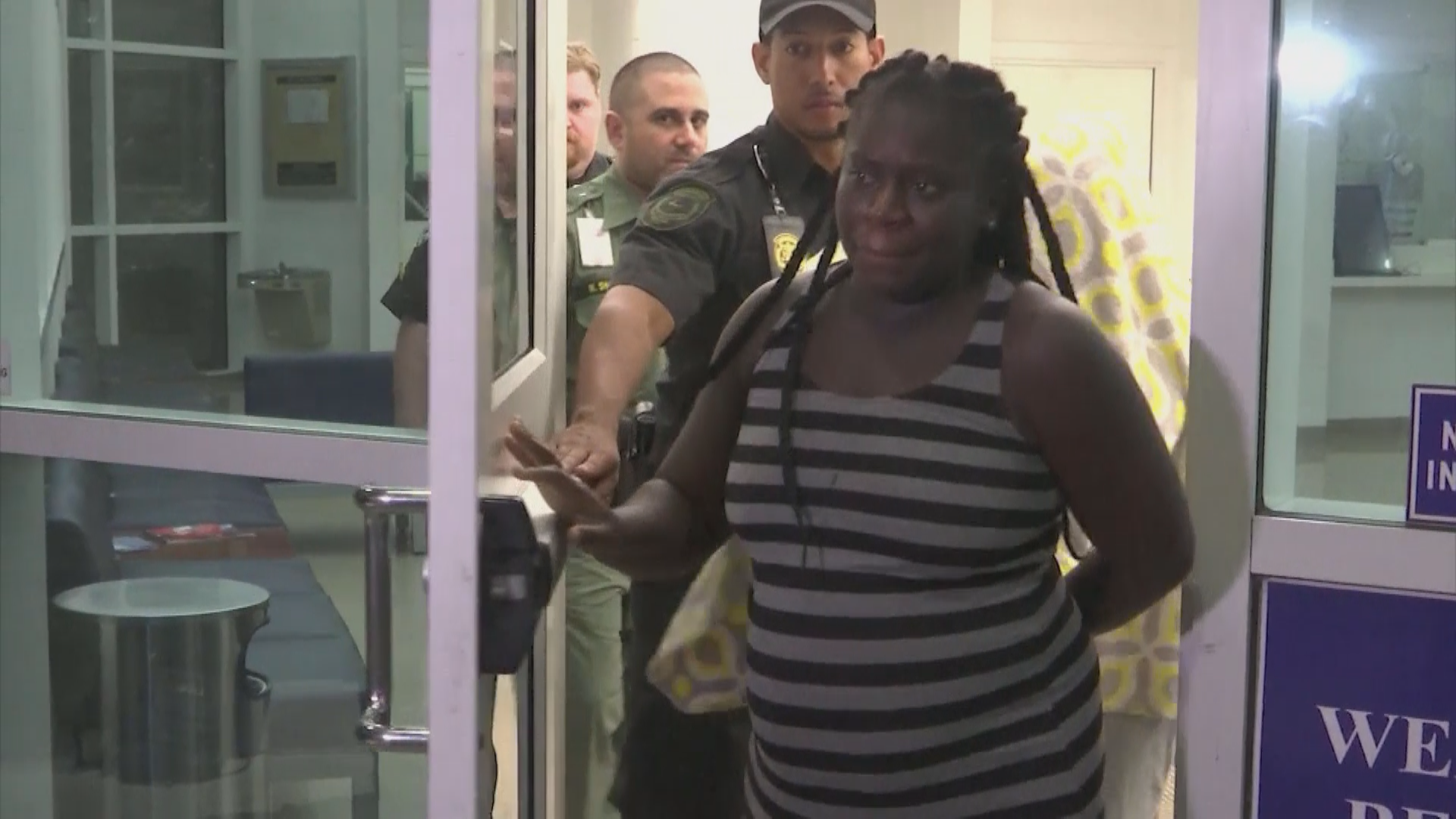 Woman accused of leaving toddler in hot car while visiting inmate ...
