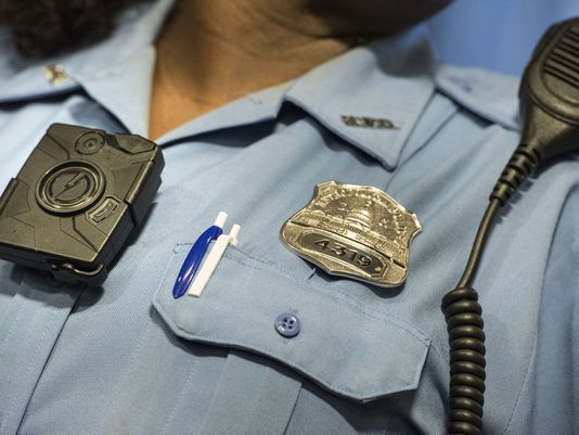 Obama team will fund police body camera project | wtsp.com