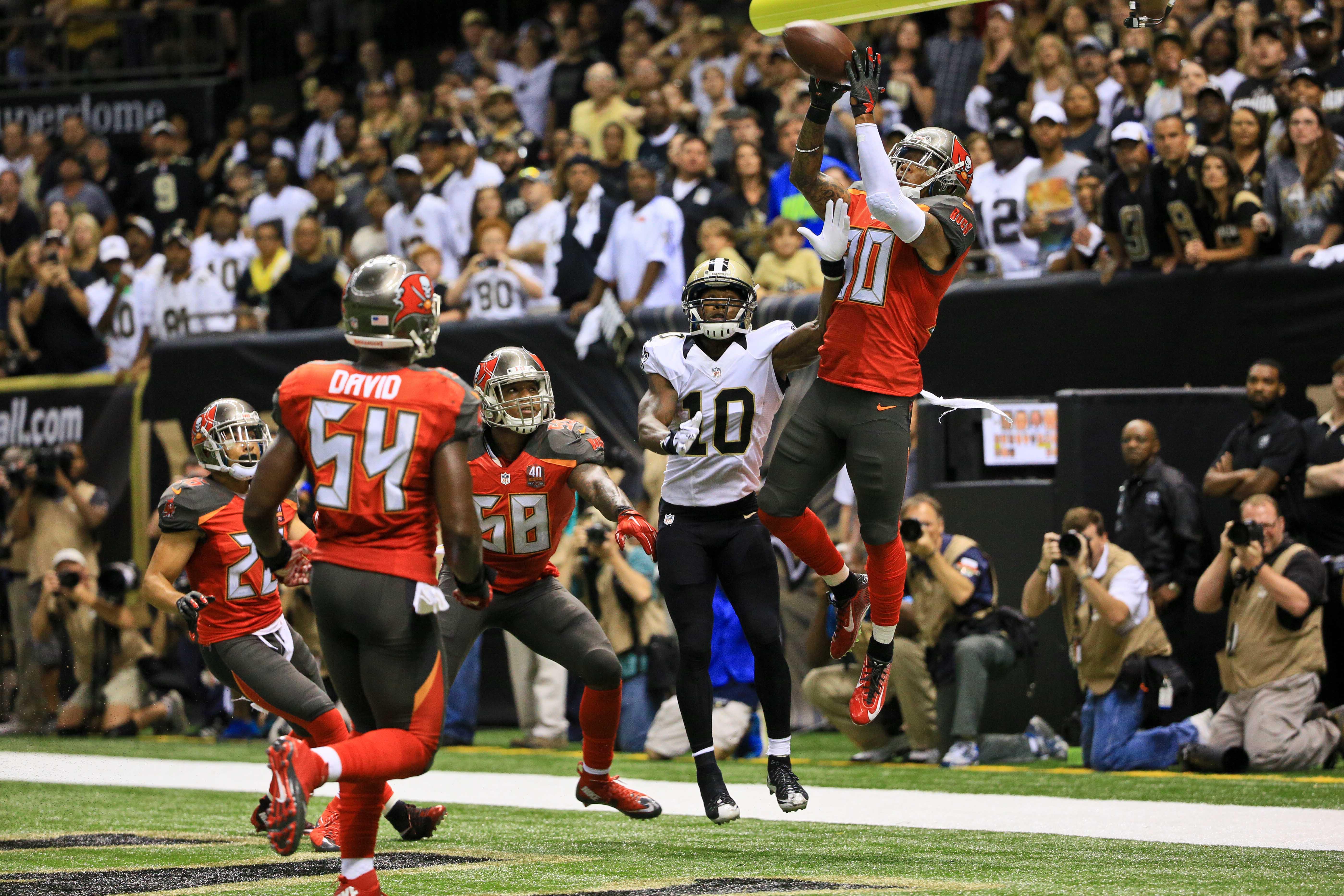 Buccaneers outlast Saints in sloppy NFC South tilt | wtsp.com