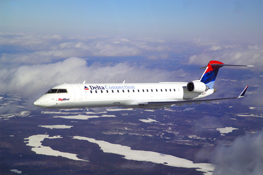 Delta flight to New York flies with just two passengers | wtsp.com