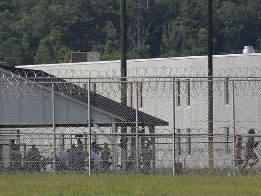 Nurses thrust into guard duty at federal prisons | wtsp.com