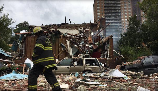 FDNY batallion chief dies in Bronx house explosion | wtsp.com